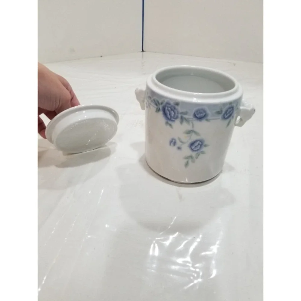 White Jade Porcelain White Cheng's‎ Jar